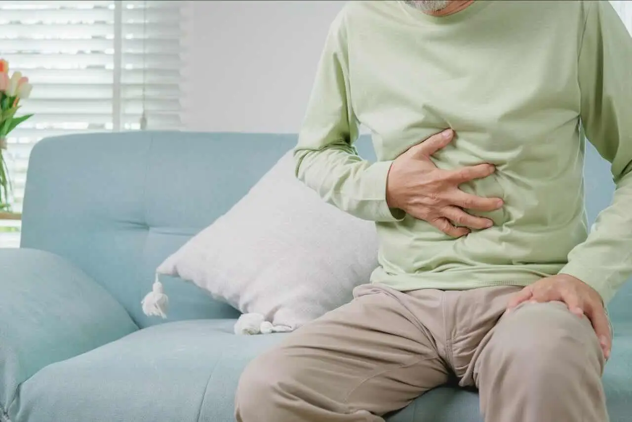 Gonfiore, pesantezza o bruciore? Ecco come disintossicare e curare subito l’apparato digerente