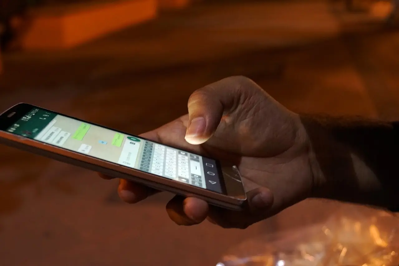 Se ricevi chiamate dal numero 840043043 devi sapere chi è: ecco la verità